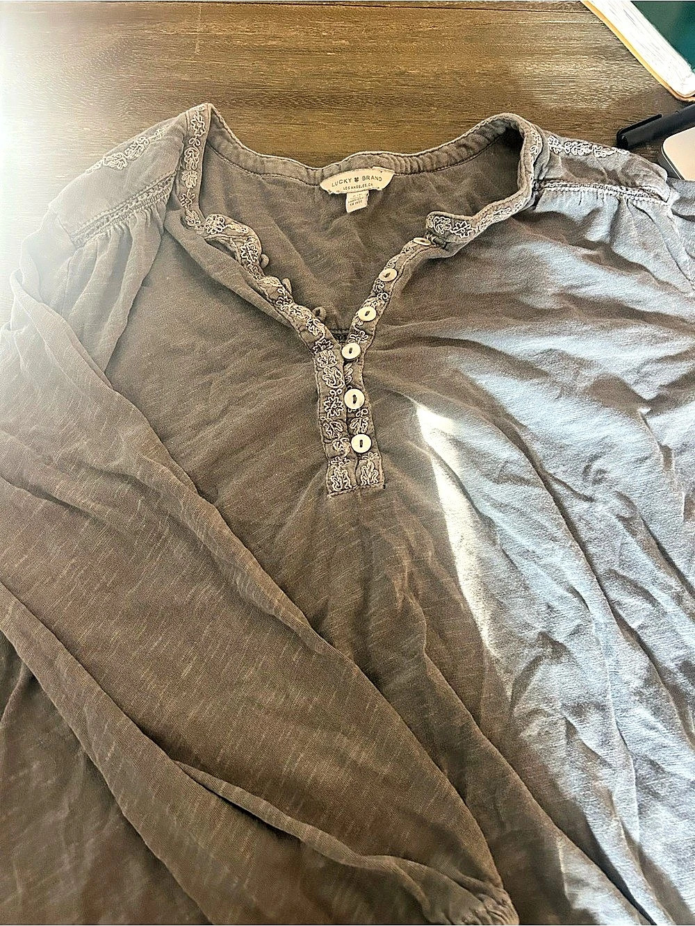Lucky Brand Lace Yoke Henley Embroidered Floral Blouse Gray Small